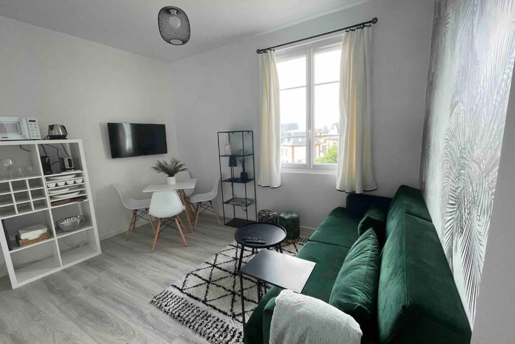 L'Oiseau Bleu Appt 2 Pieces , 150 M De La Plage Apartment Blonville-sur-Mer Exterior photo